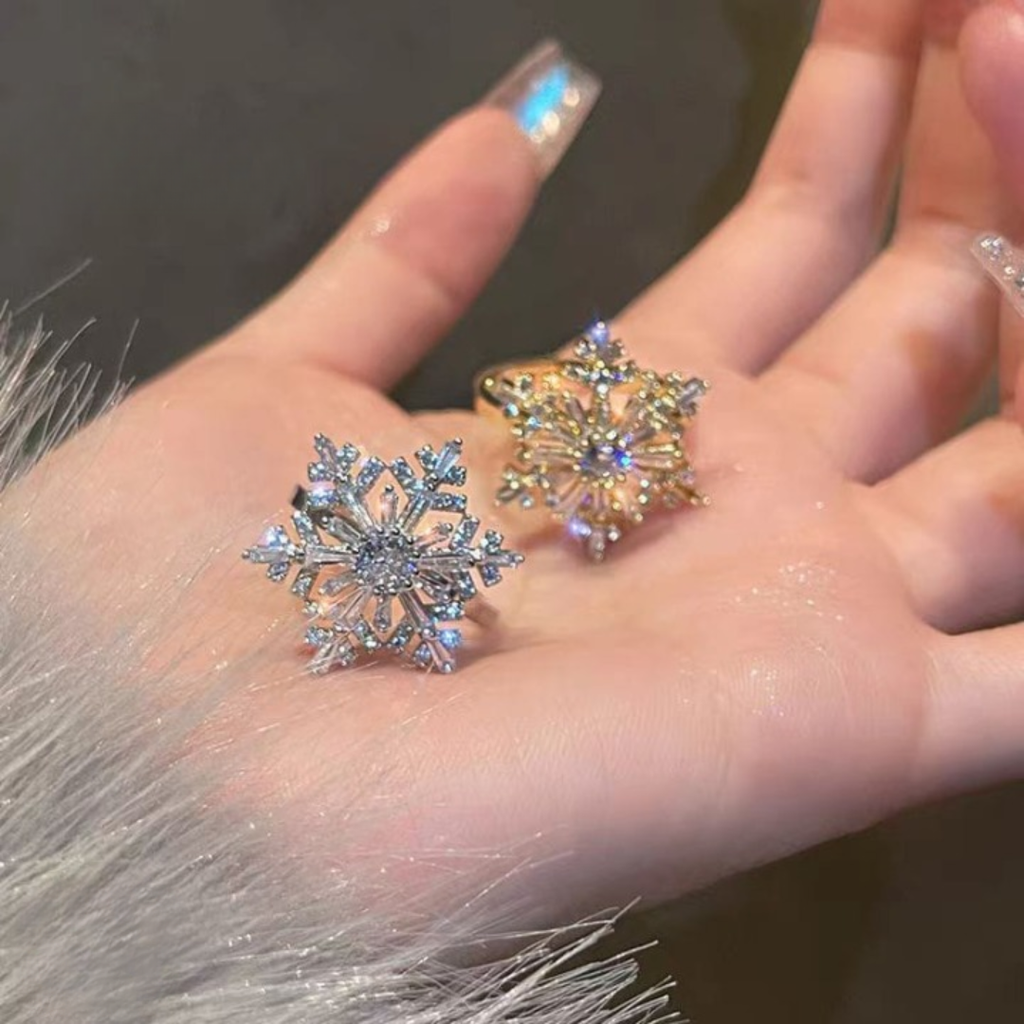 Sparkling Flower Rotating Ring – Adjustable Elegant Spinning Ring for Women