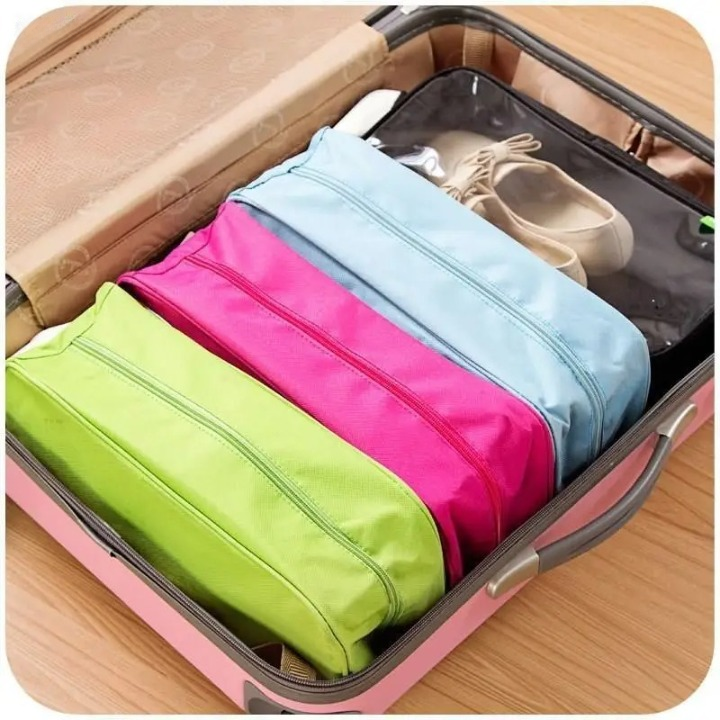Waterproof Travel Shoe Bag – Portable Ventilated Gym Organizer for Sports Shoes, Yoga, Basketball & Football