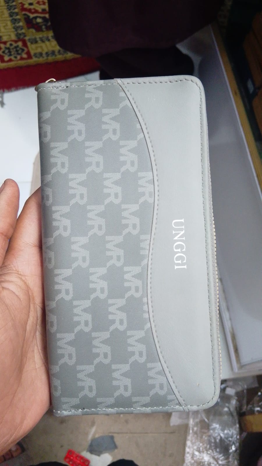 Unggi Wallet – Stylish Zip Around Wallet for Women