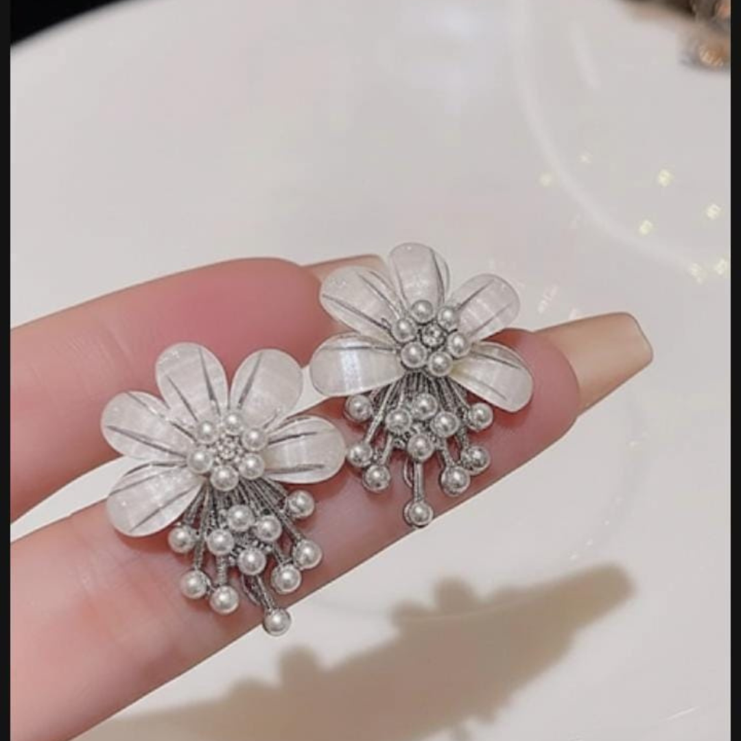 ZJX-162 Flower Pearl Korean Earrings- Golden